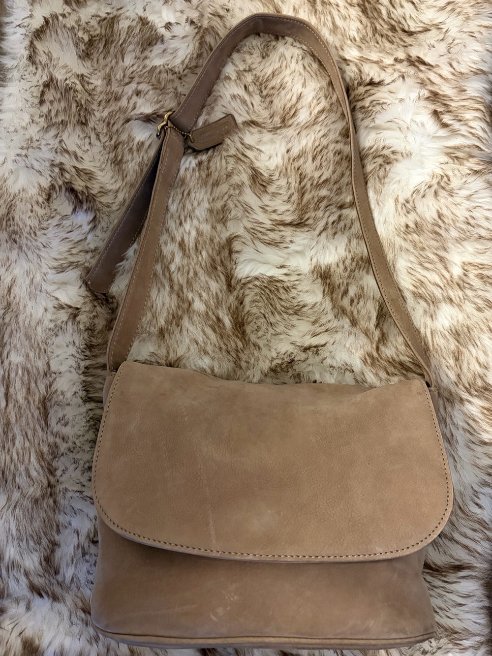 VINTAGE COACH 1995 Sonoma 4935 Nubuck Leather Flap Crossbody Handbag Purse